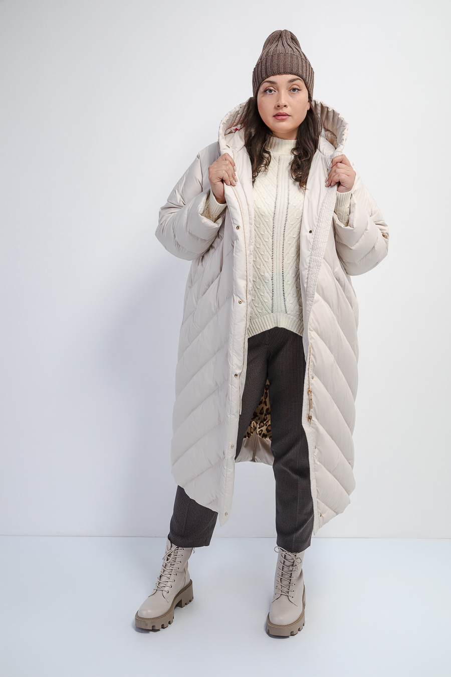 Зимний удлиненный пуховик