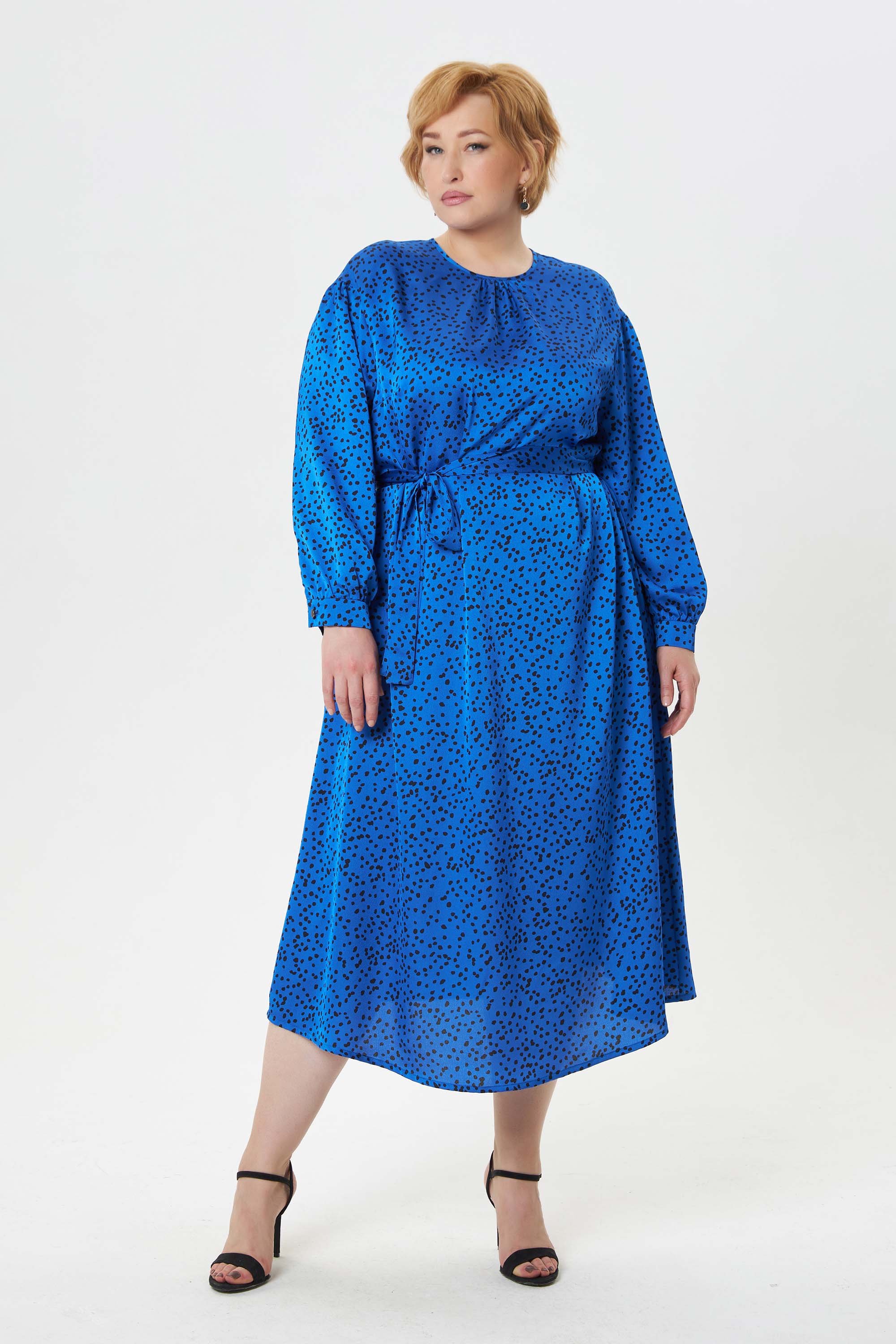 Платье из креш-атласа