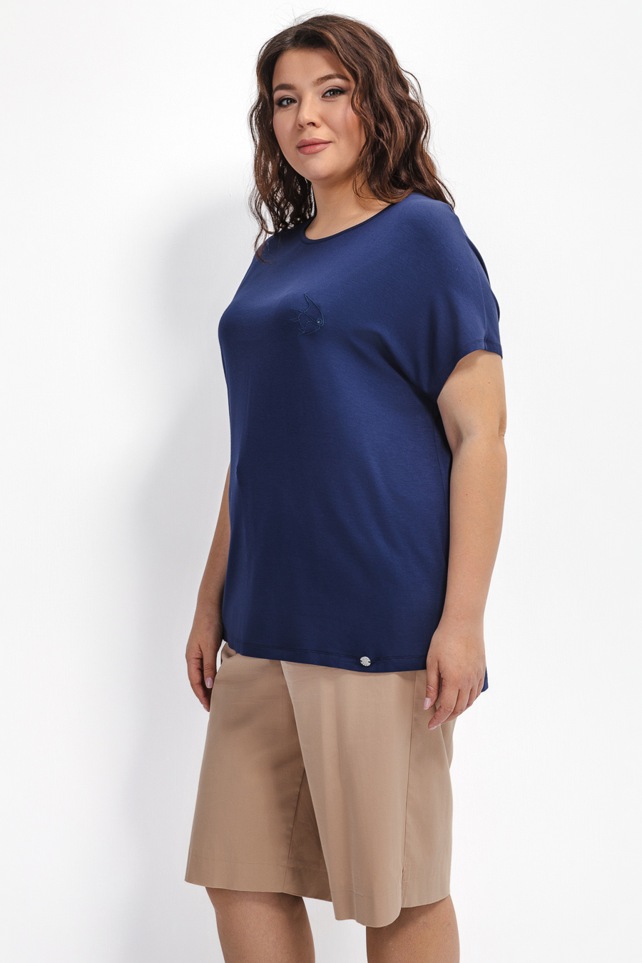 Футболка с вышивкой