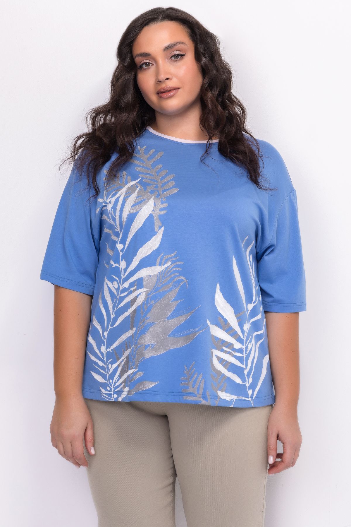 Футболка с принтом, незабудка