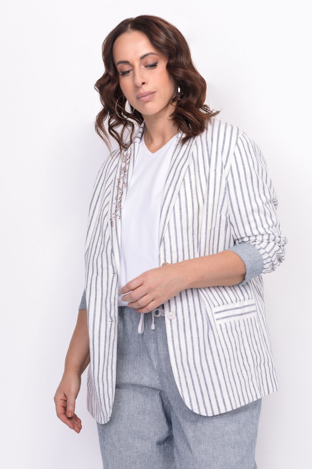 Жакет прямого силуэта