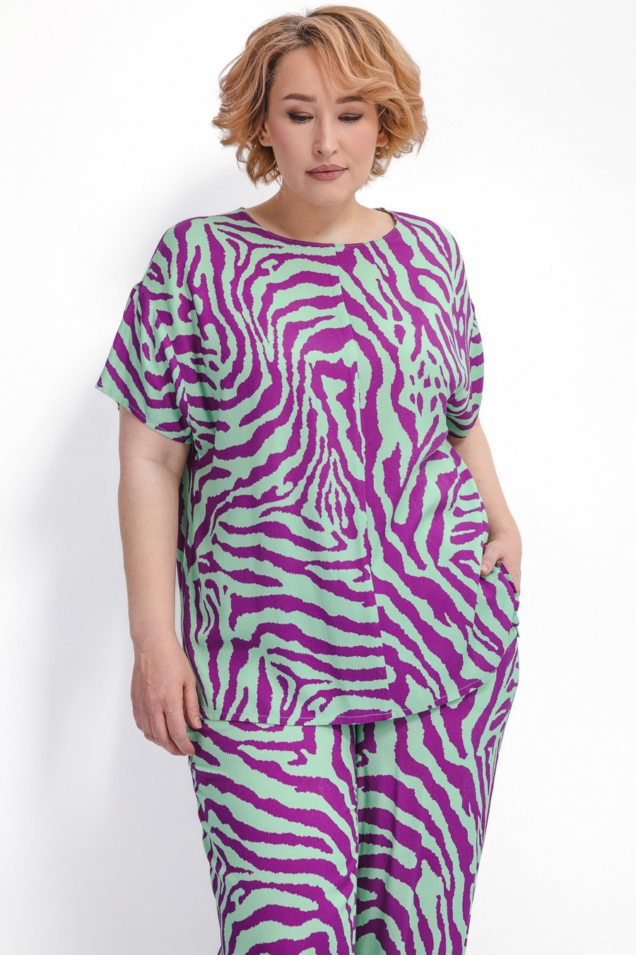 Блузка с анималистичным принтом *PREMIUM