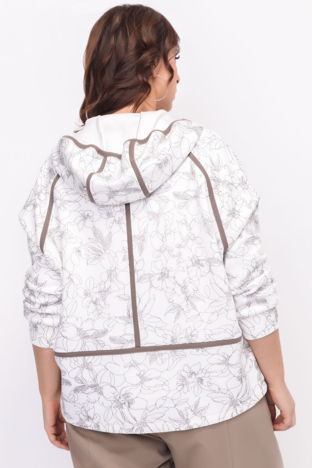 Трикотажный бежевый жакет с капюшоном