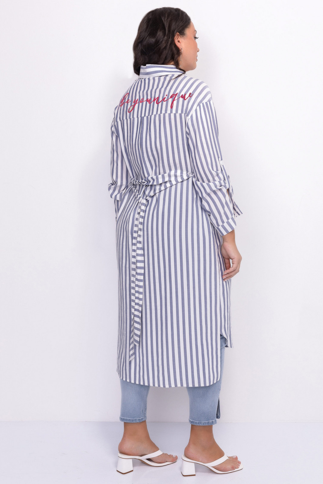 Платье-рубашка с поясом