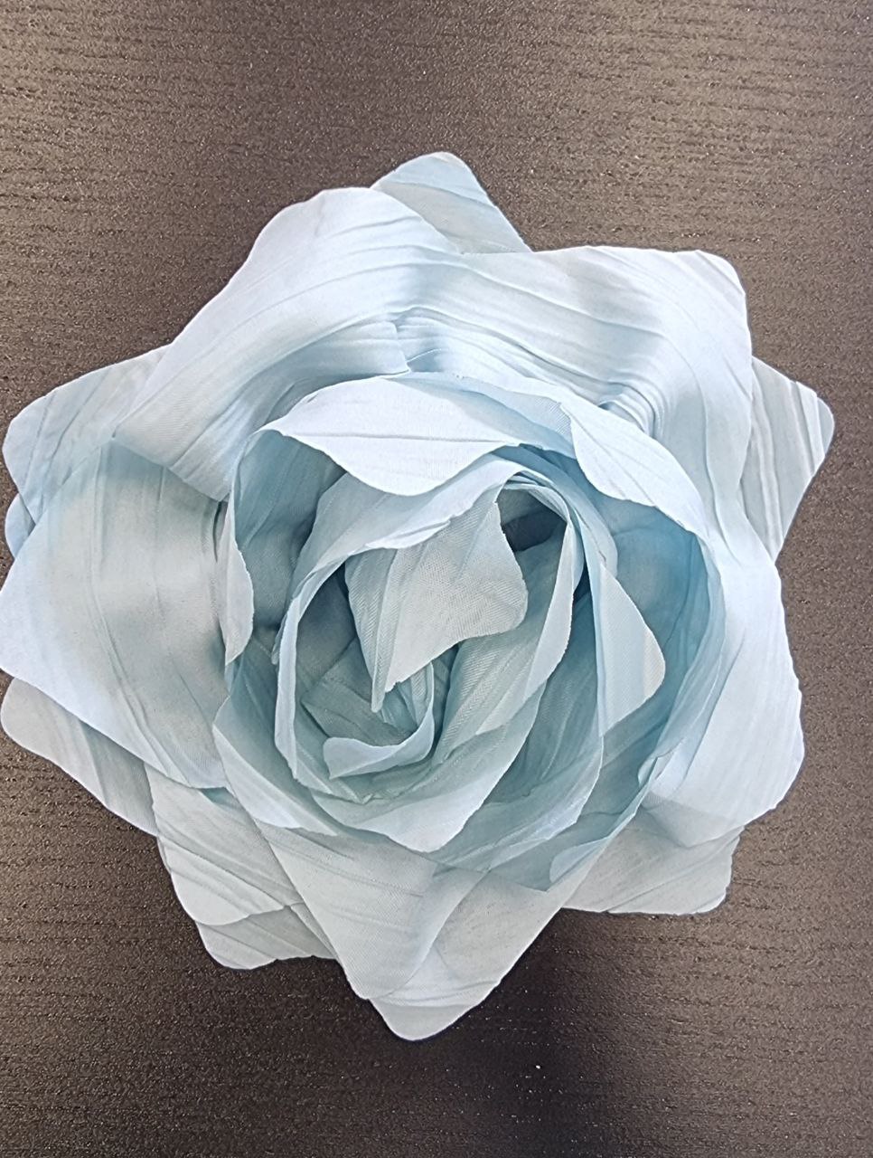 Брошь из ткани Цветок