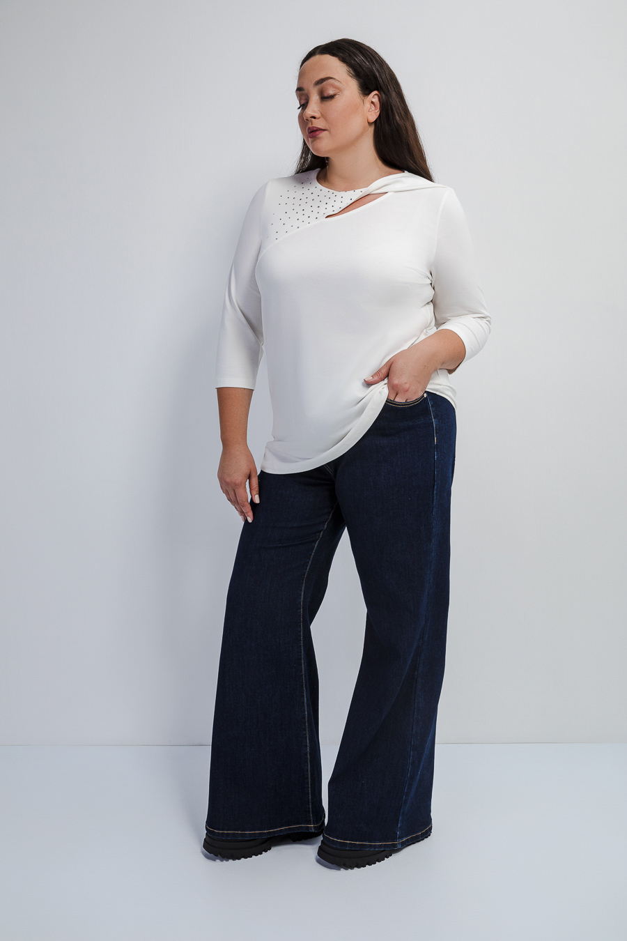 Лонгслив со стразами