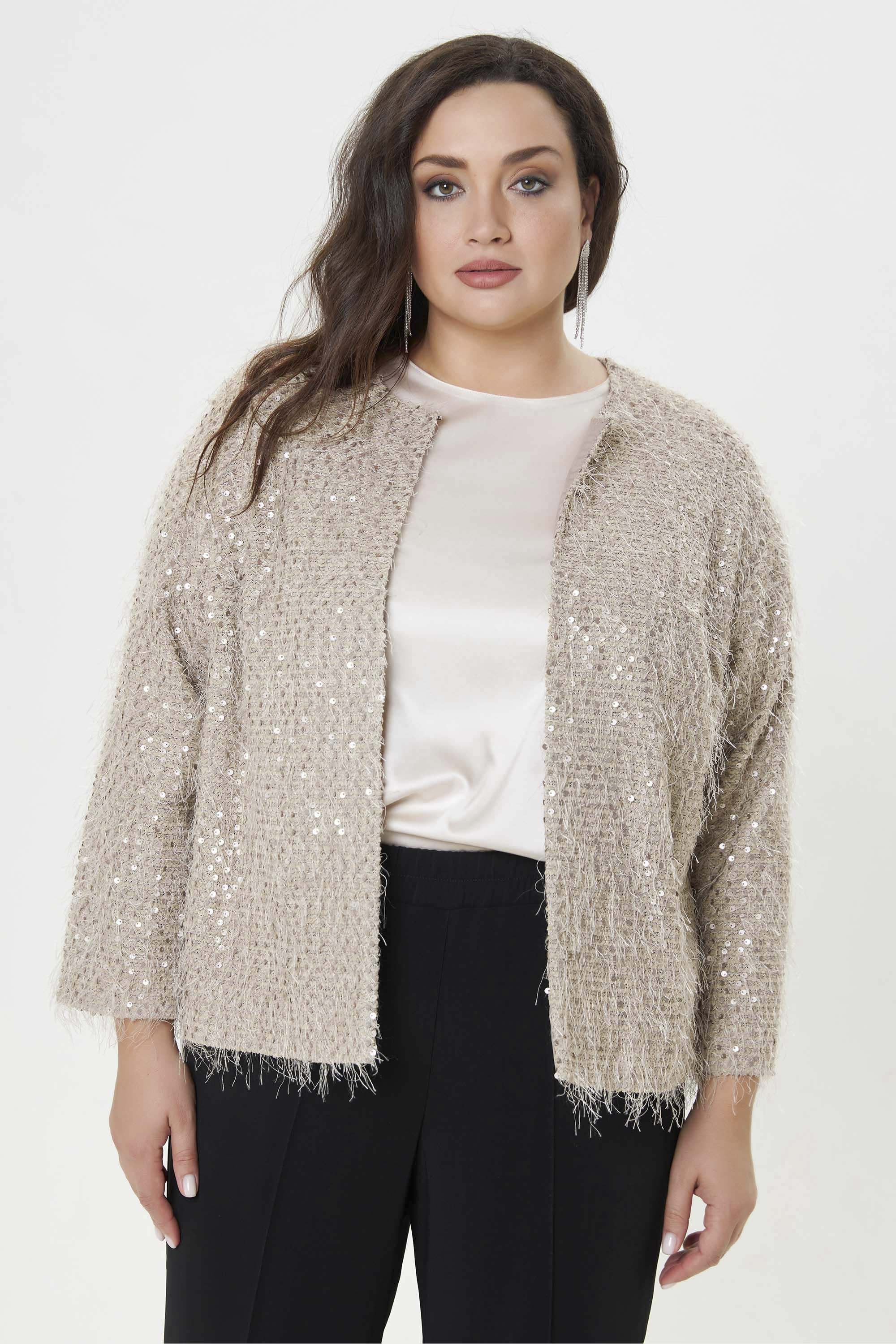 Нарядный жакет с пайетками