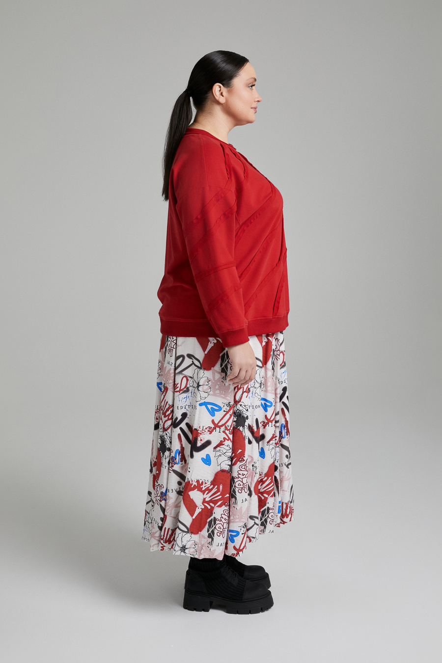 Свитшот из футера с волнами