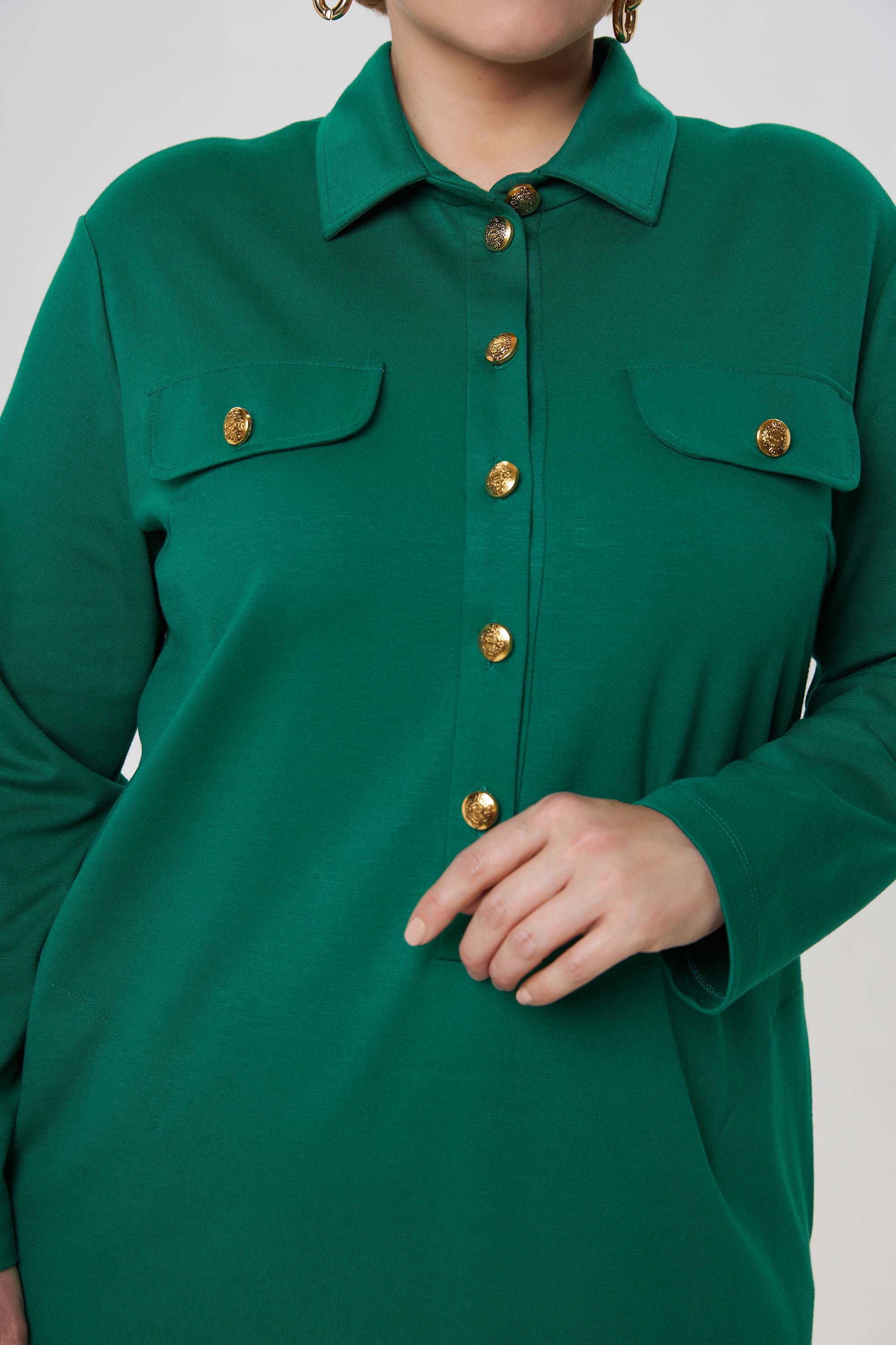 Прямое трикотажное платье