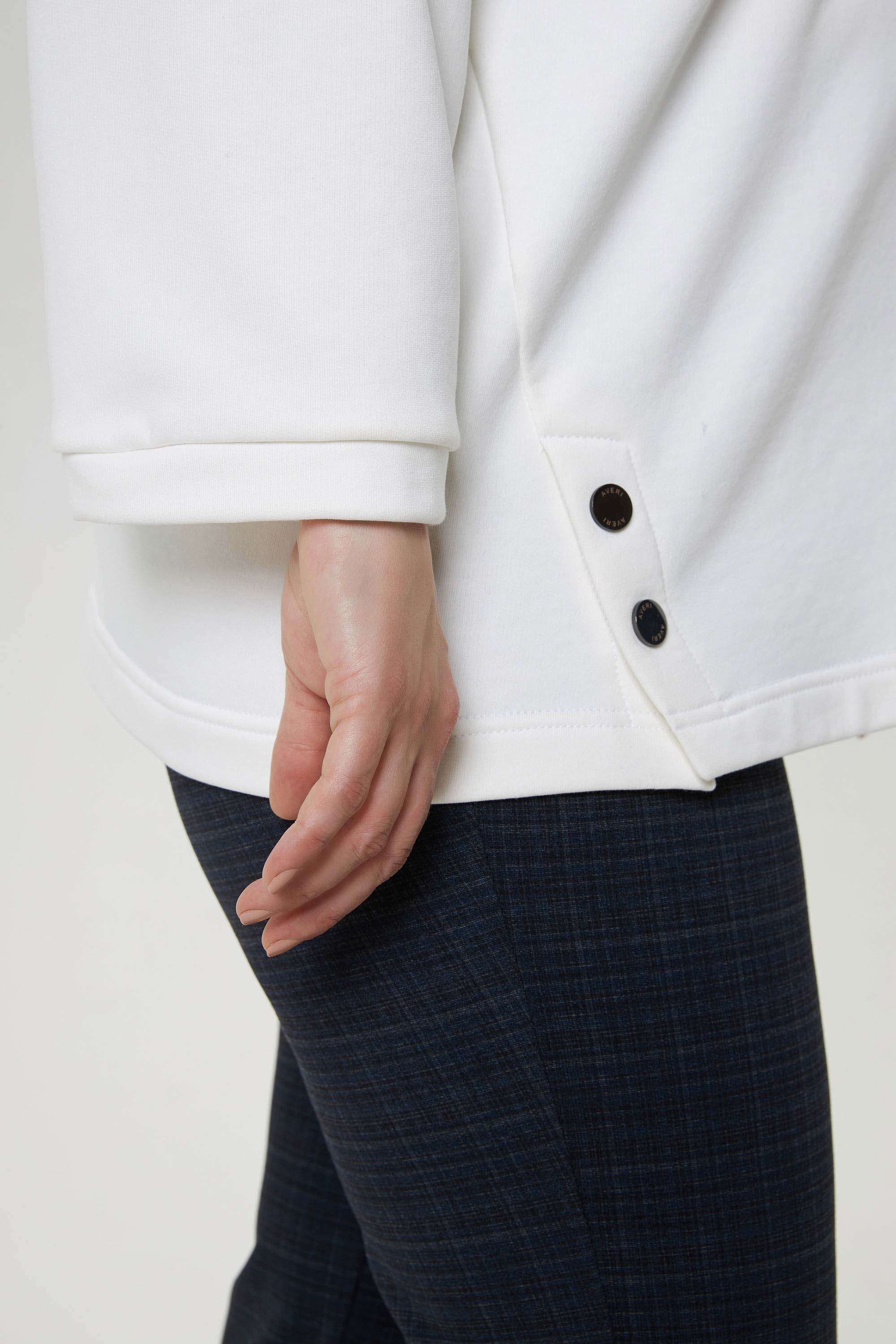 Свитшот с аппликацией