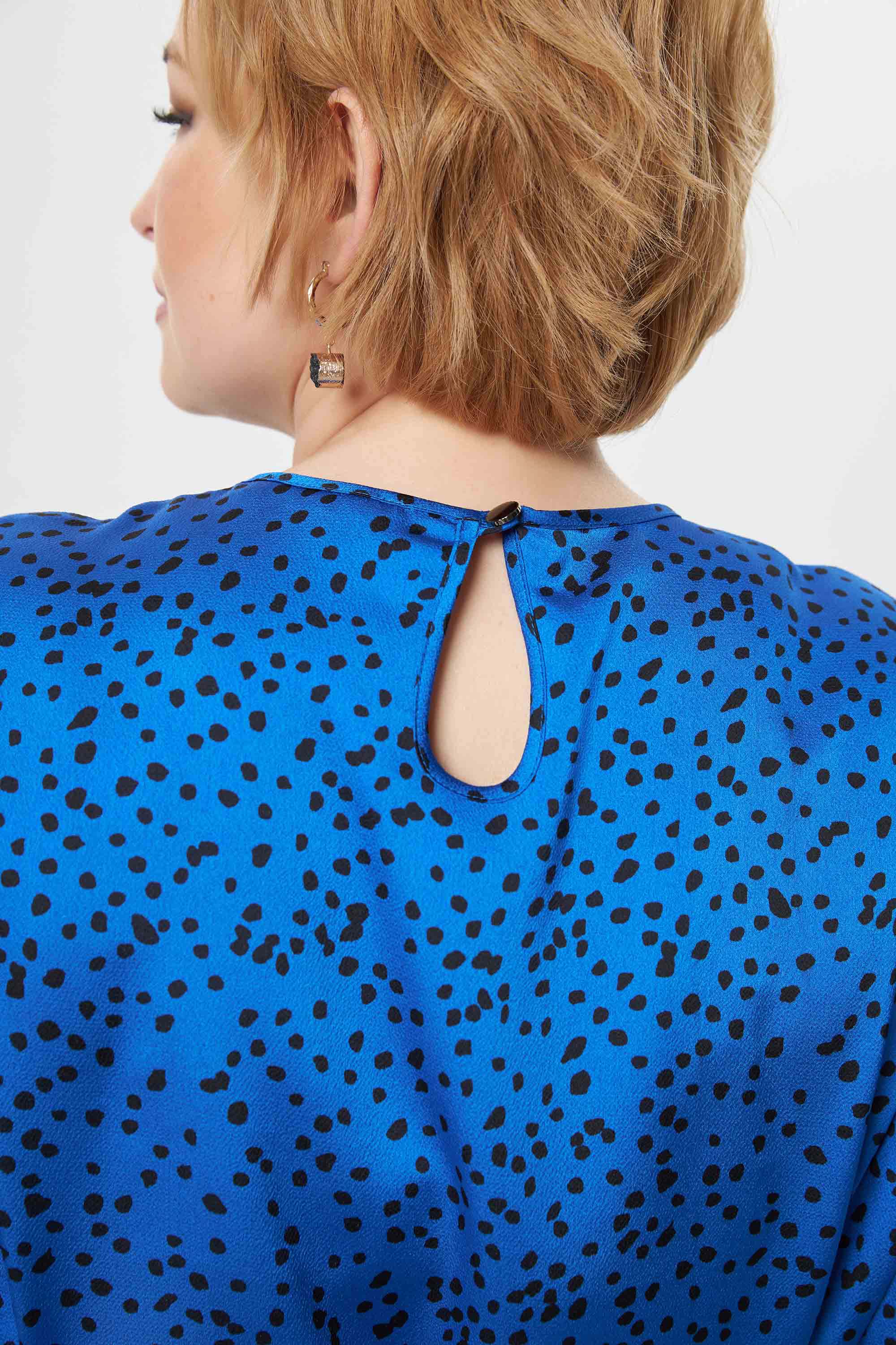 Платье из креш-атласа