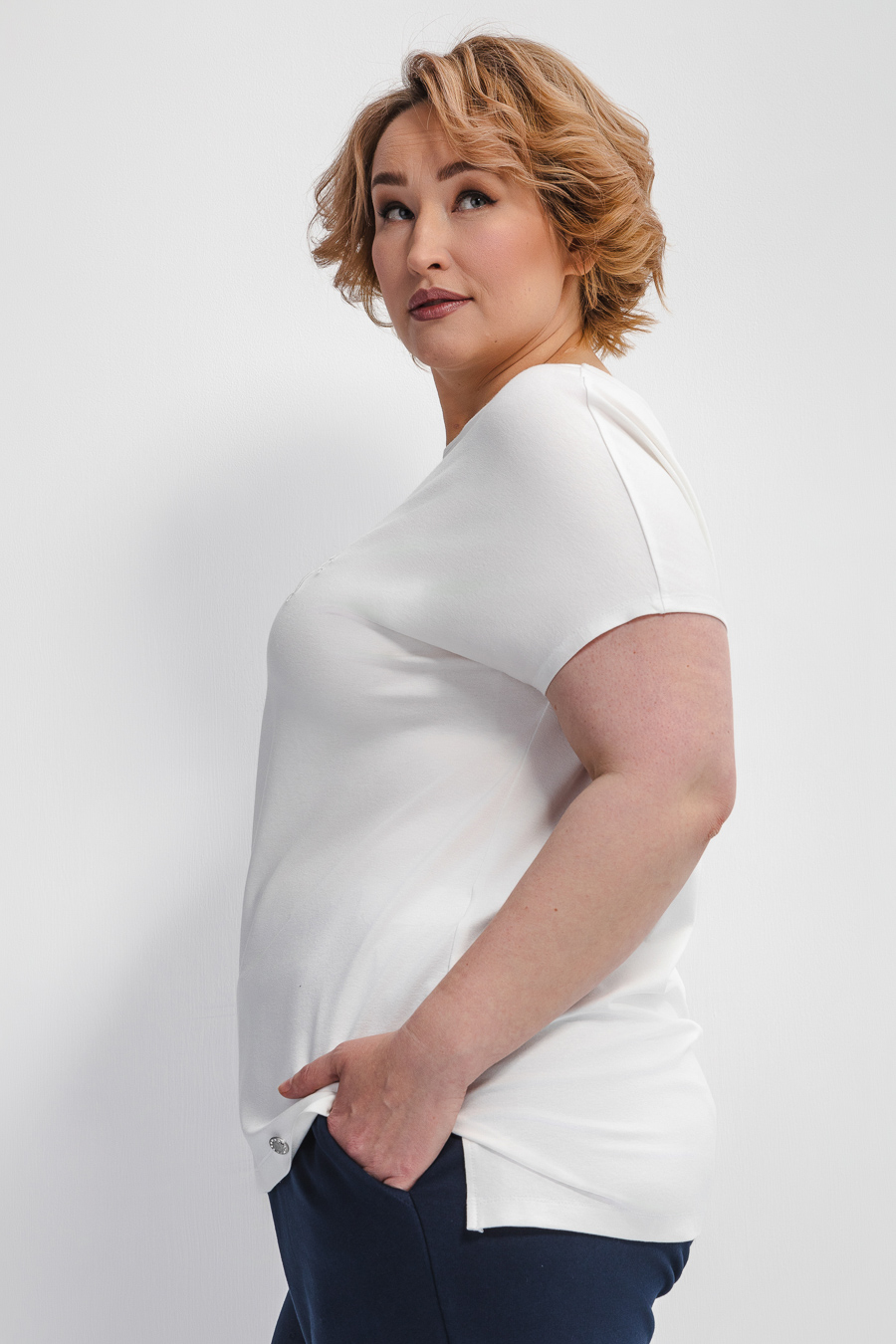 Футболка с вышивкой