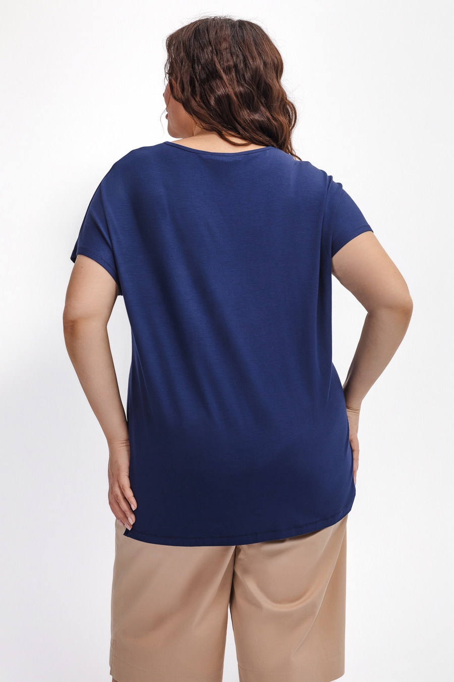 Футболка с вышивкой