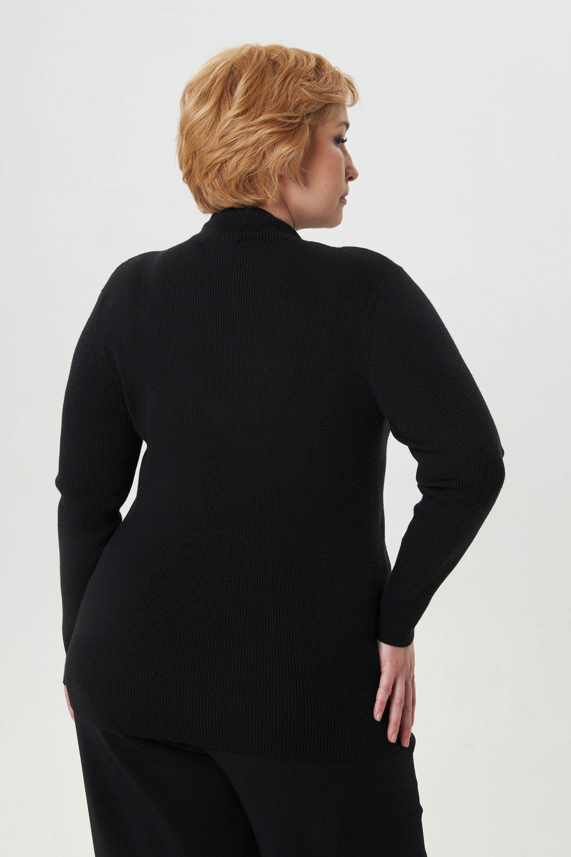 Вязаный джемпер лапша